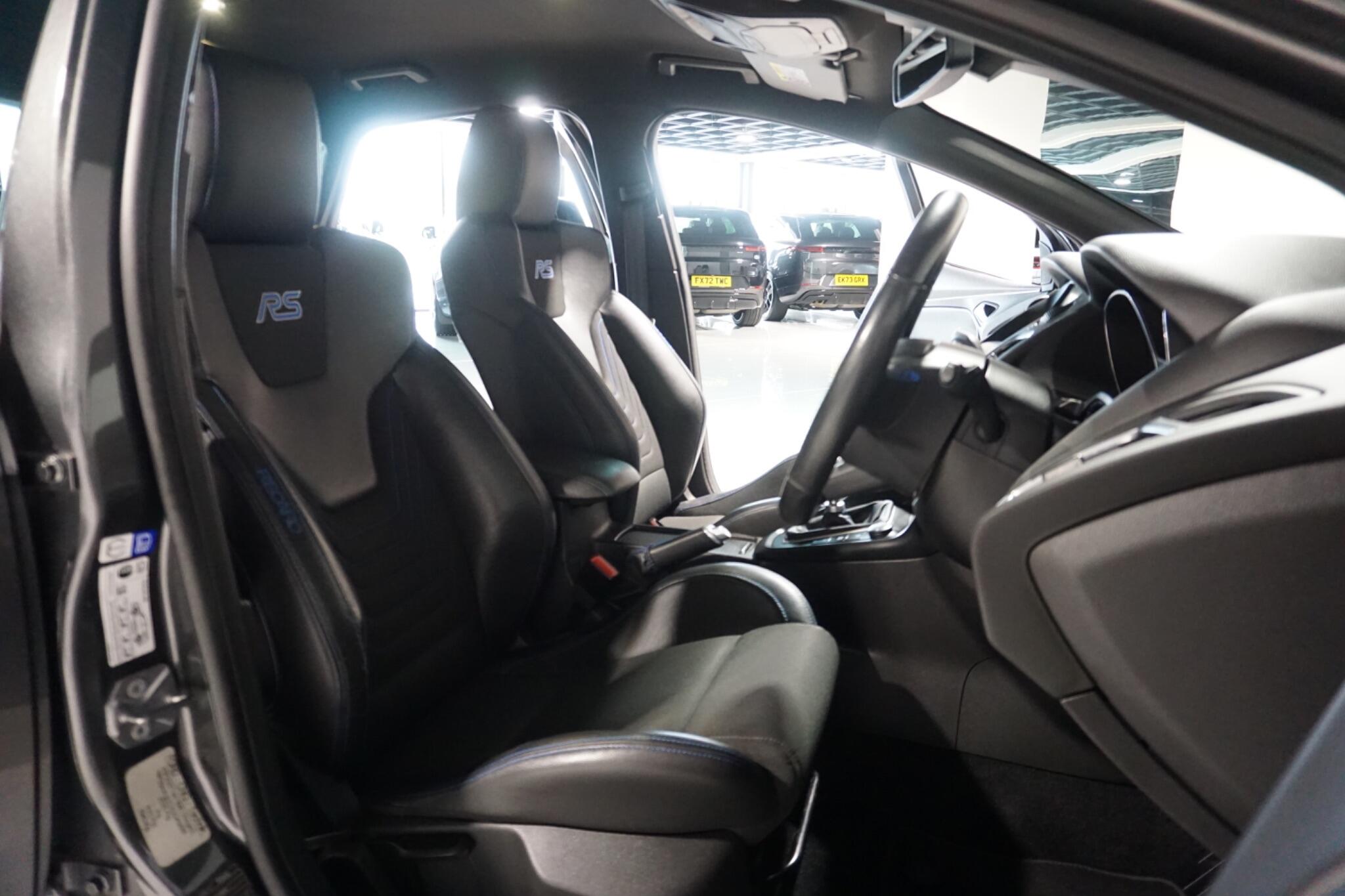 Ford Focus 2.3T EcoBoost RS Hatchback 5dr Petrol Manual AWD Euro 6 (s/s) (350 ps)